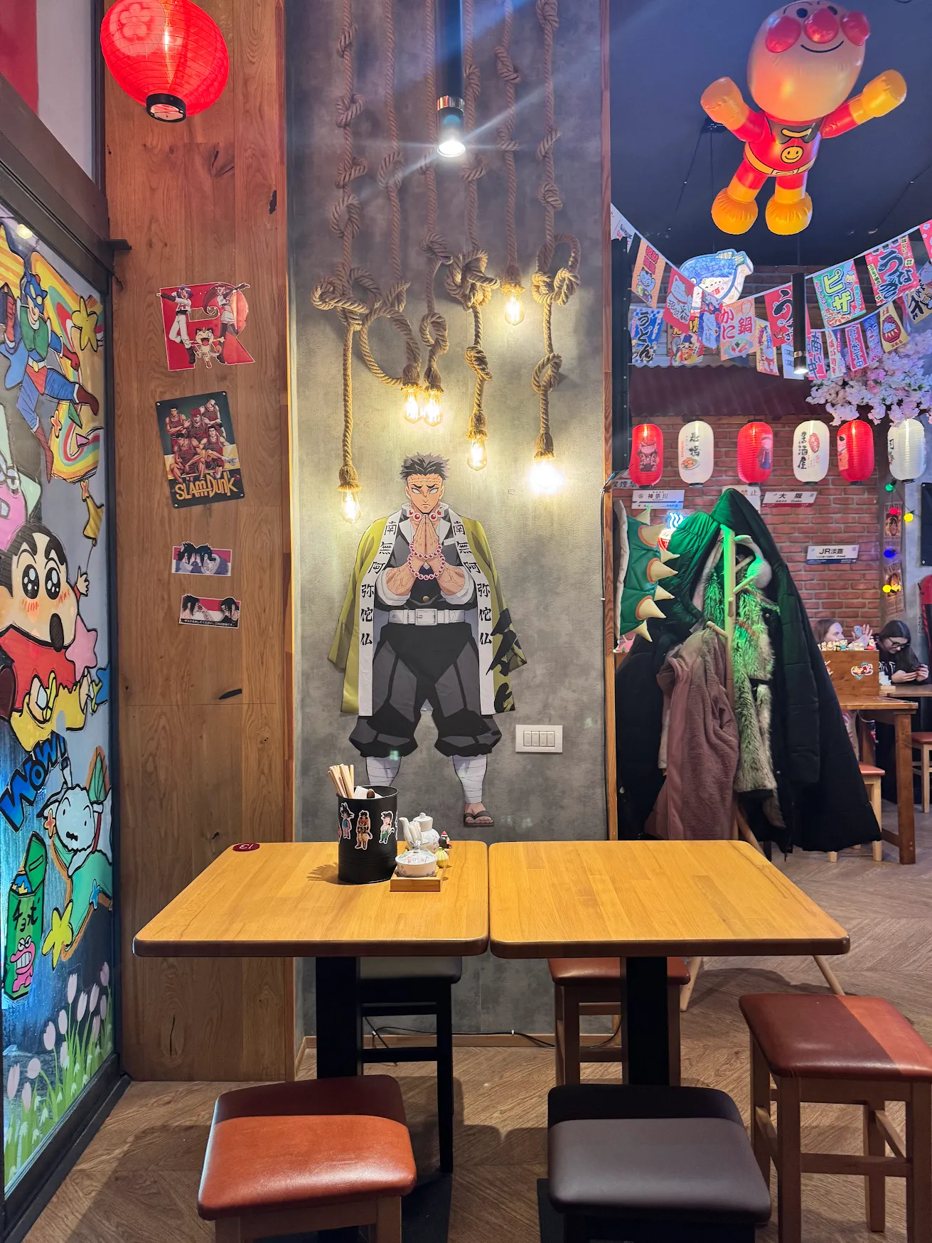 Wei Ramen București Interior